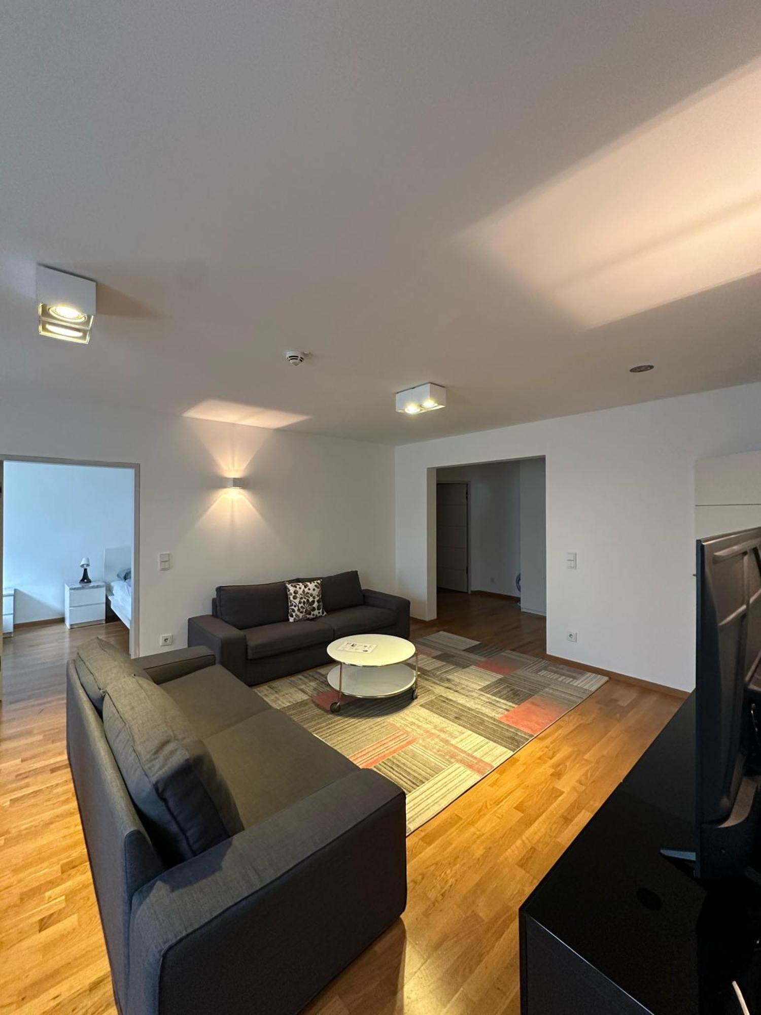 Al Nafurah Apartments ミュンヘン エクステリア 写真