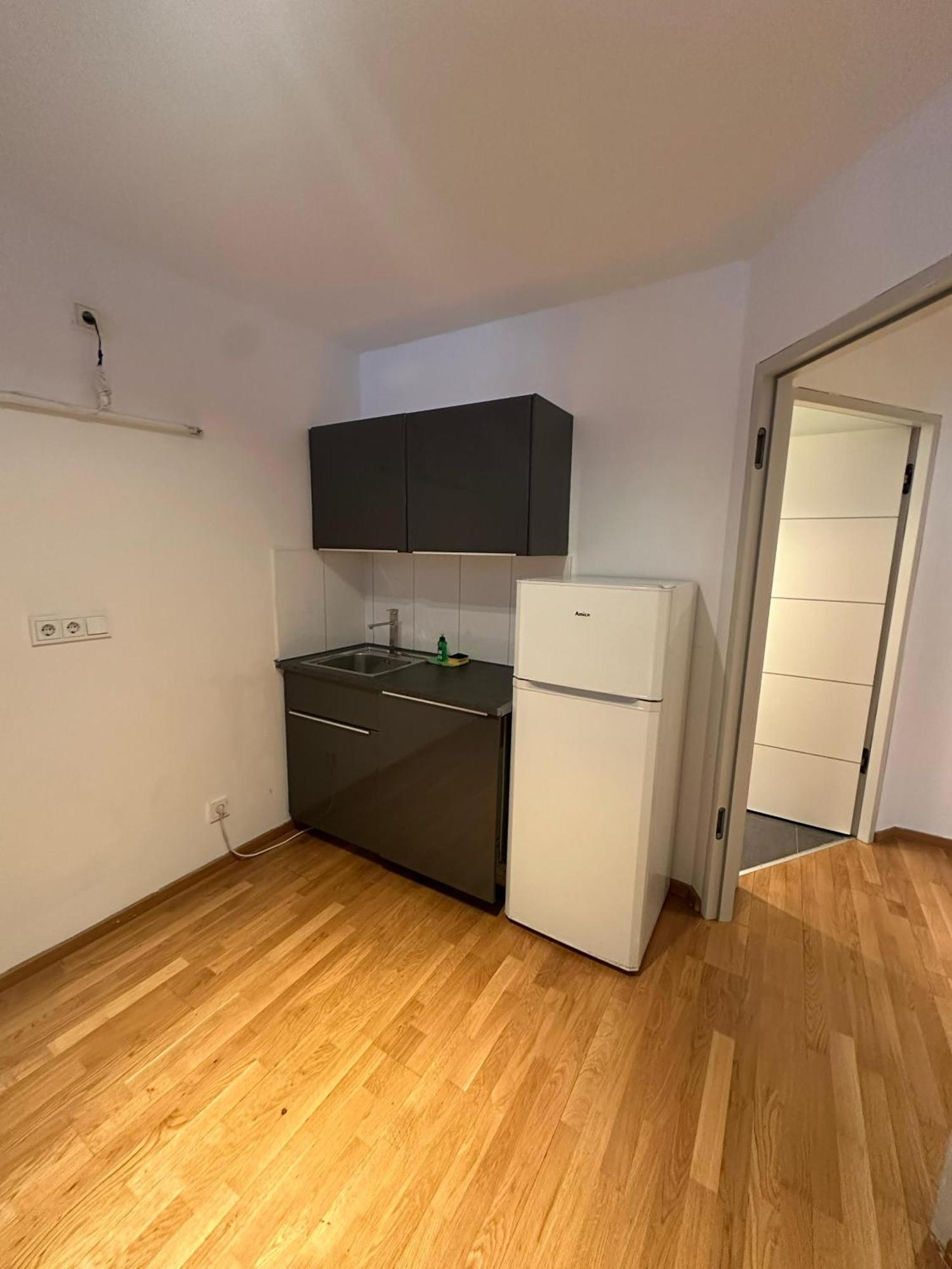 Al Nafurah Apartments ミュンヘン エクステリア 写真